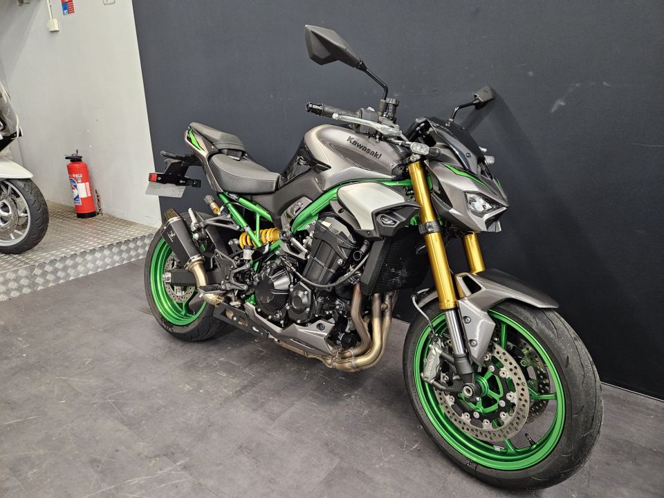 KAWASAKI Z900 SE 4