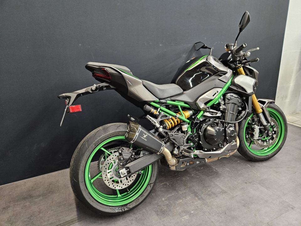 KAWASAKI Z900 SE 4