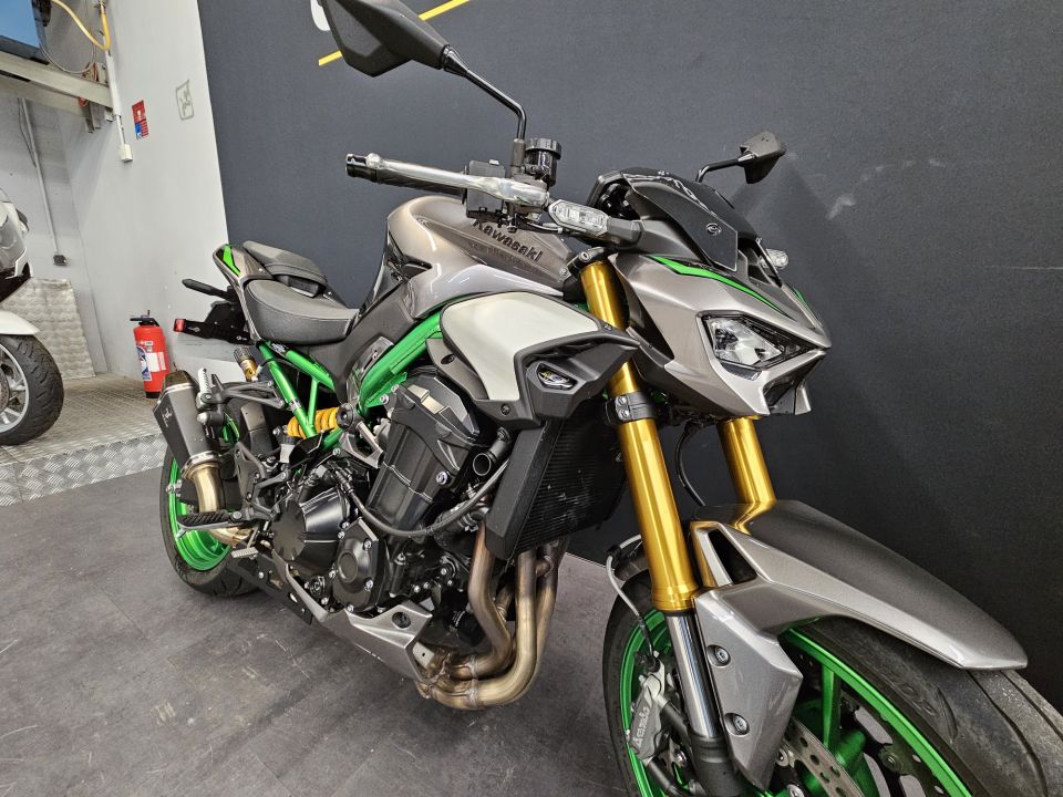 KAWASAKI Z900 SE 4