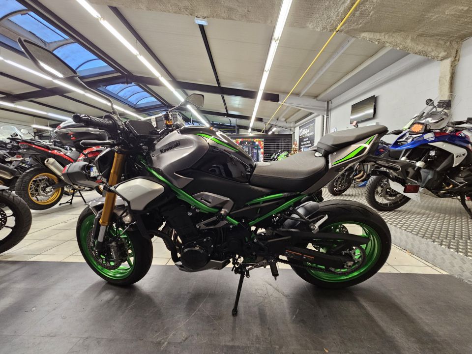 KAWASAKI Z900 SE 4