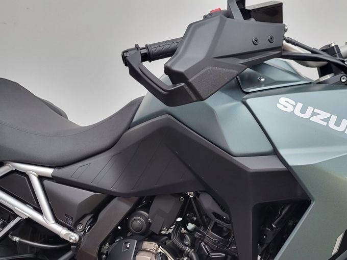 SUZUKI DL V-STROM 800DE 4