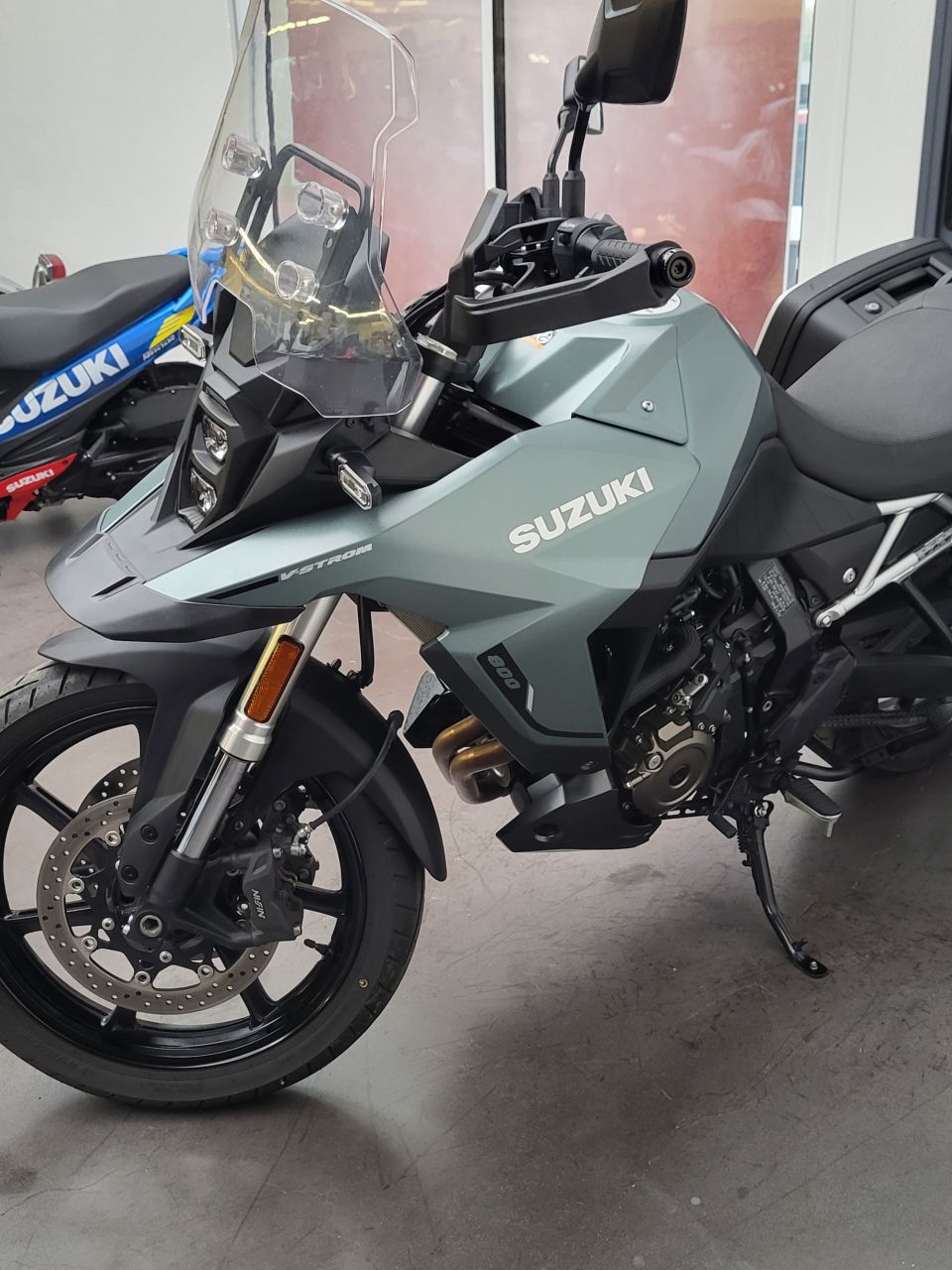 SUZUKI DL V-STROM 800DE 4