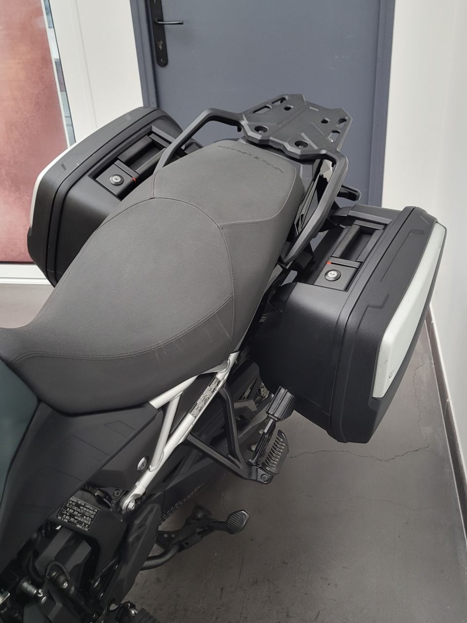 SUZUKI DL V-STROM 800DE 4