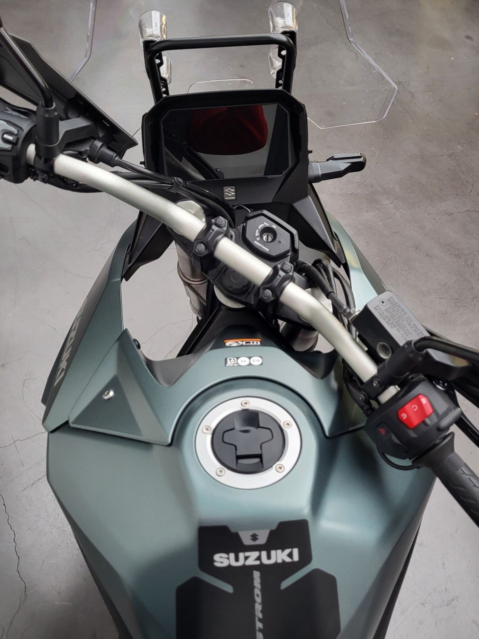SUZUKI DL V-STROM 800DE 4