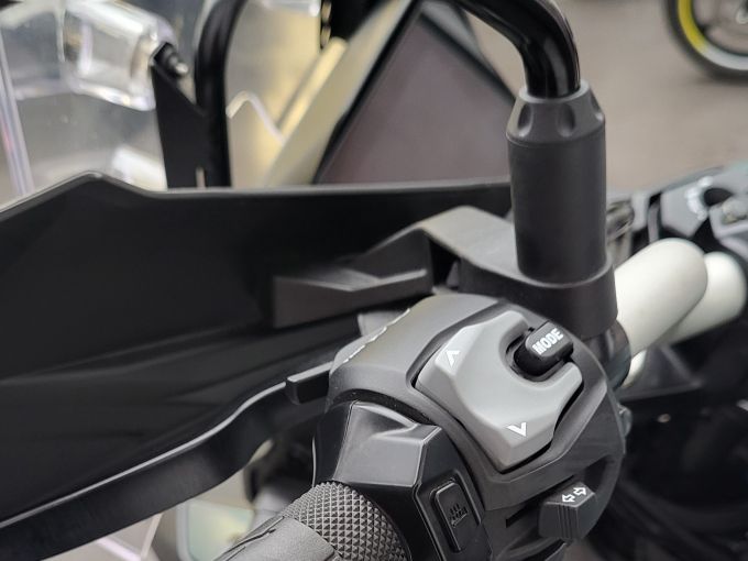 SUZUKI DL V-STROM 800DE 4