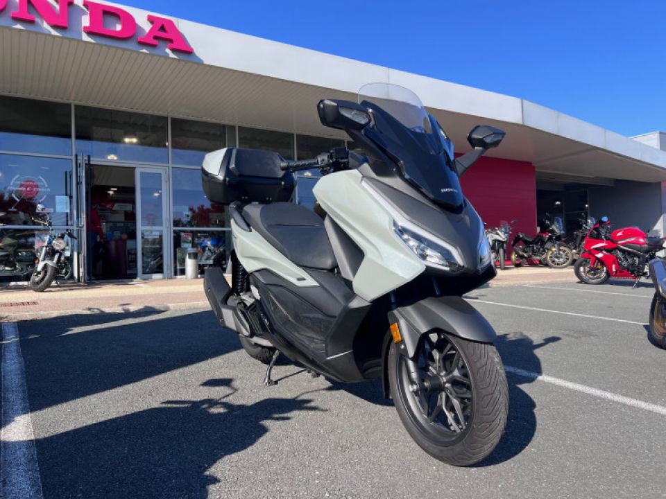 HONDA NSS FORZA 125 4