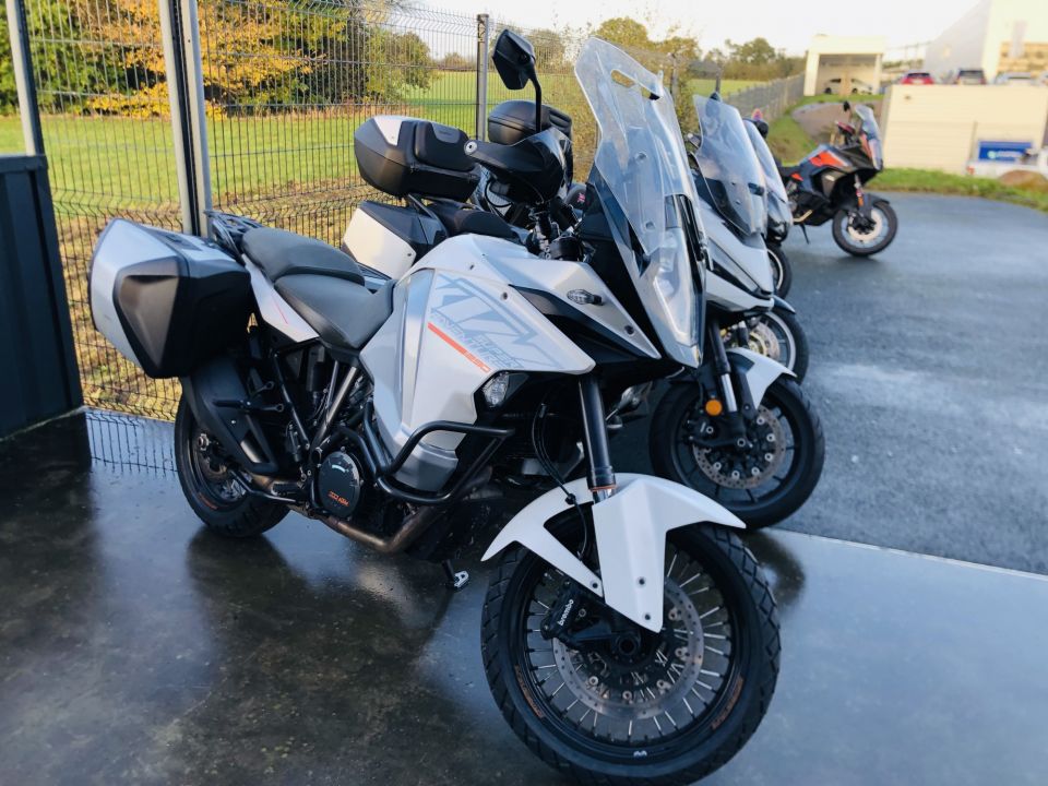 KTM 1290 SUPER ADVENTURE 4