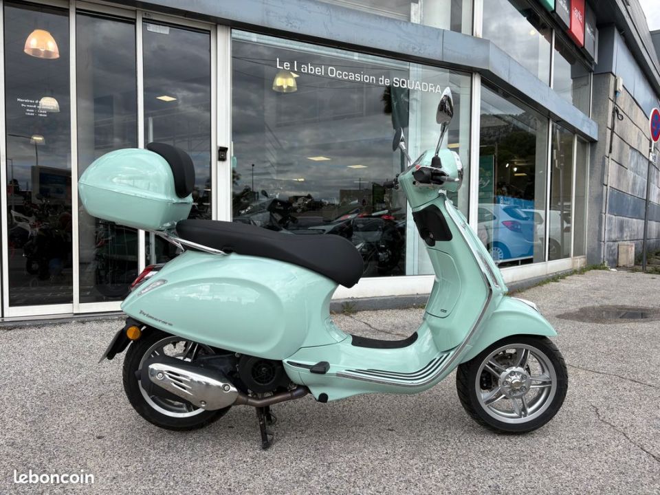 VESPA PRIMAVERA 125 4