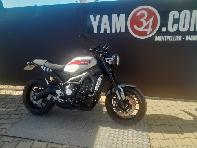 YAMAHA XSR 900 4
