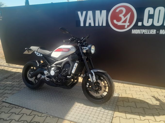 YAMAHA XSR 900 4