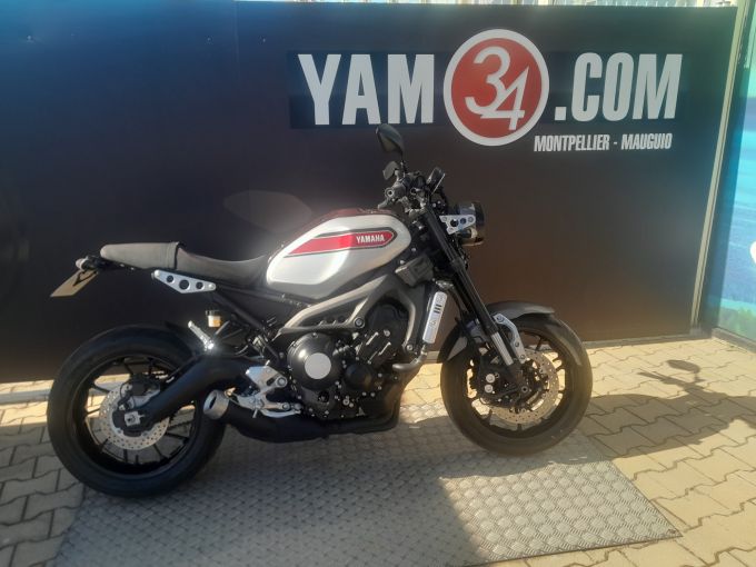 YAMAHA XSR 900 4