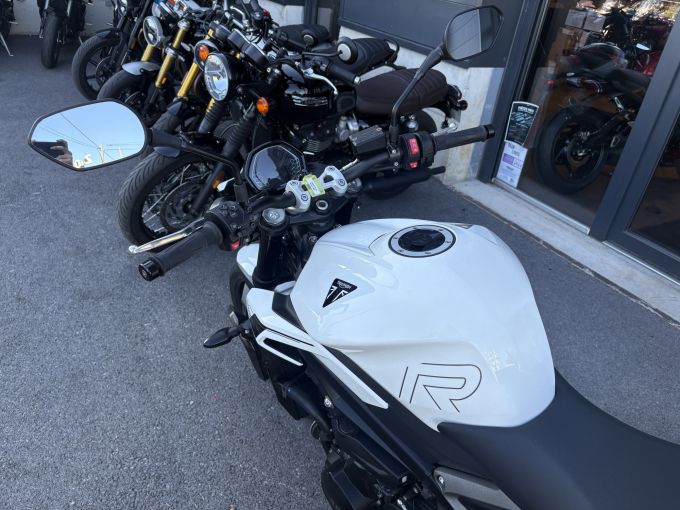 TRIUMPH STREET TRIPLE 765 R 4