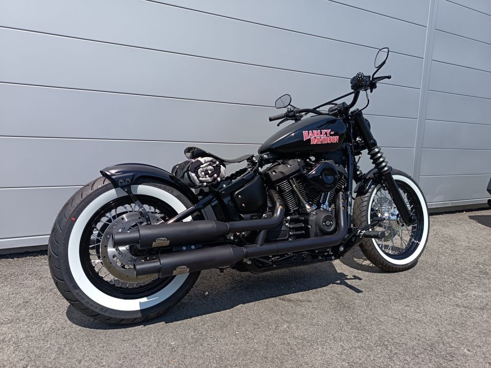 HARLEY-DAVIDSON SOFTAIL STREET BOB 1868 4