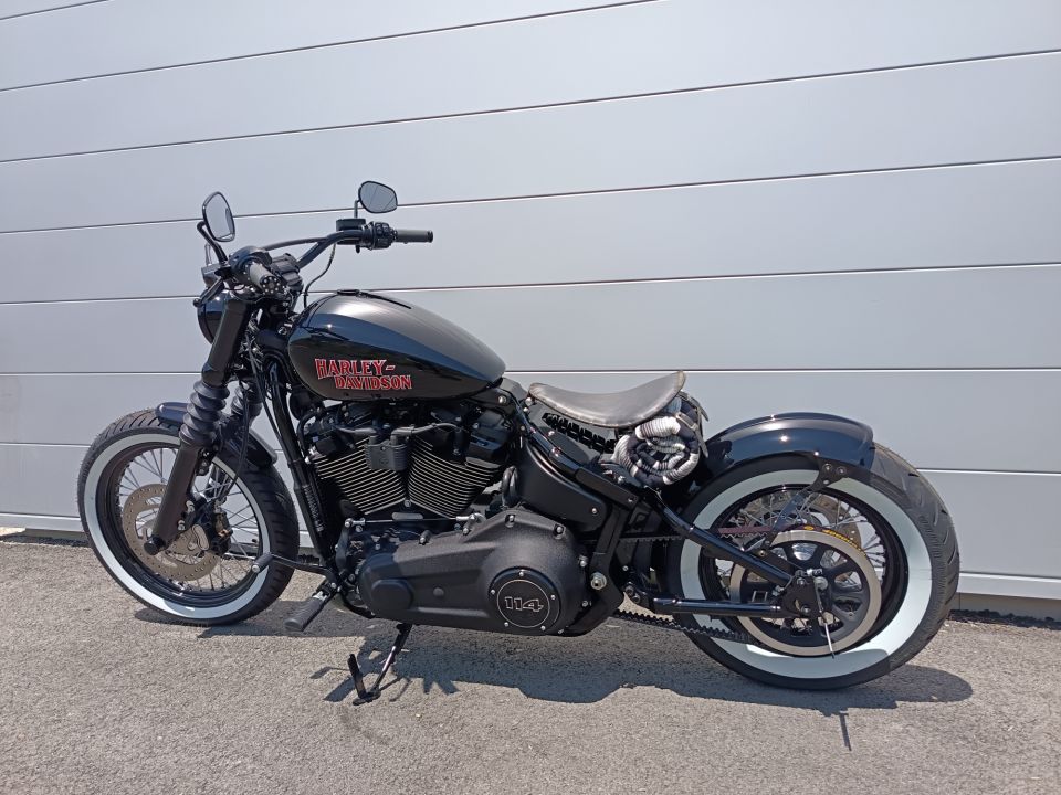 HARLEY-DAVIDSON SOFTAIL STREET BOB 1868 4
