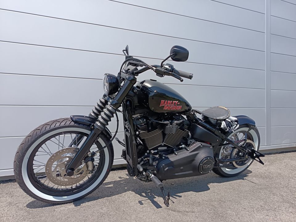 HARLEY-DAVIDSON SOFTAIL STREET BOB 1868 4