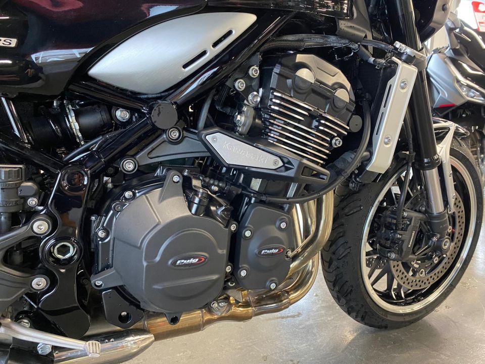KAWASAKI Z900RS 4