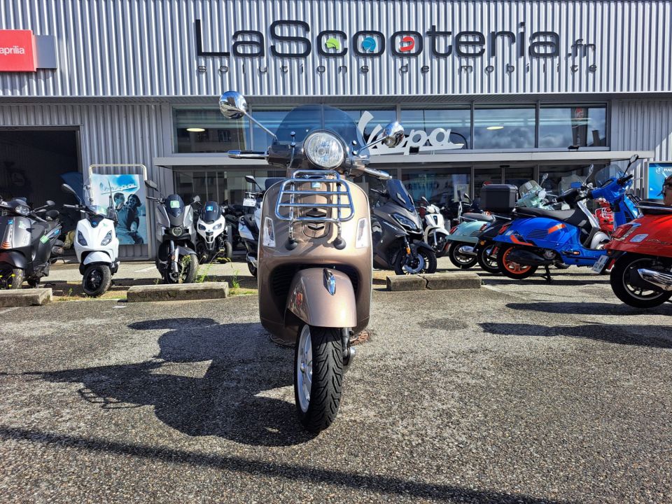 VESPA GTS 300 4