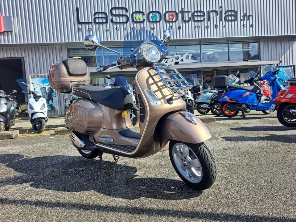 VESPA GTS 300 4