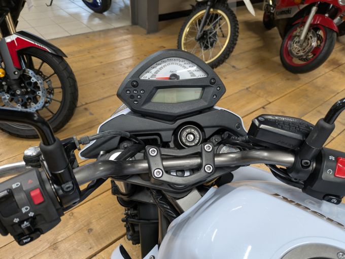 KAWASAKI ER-6 4