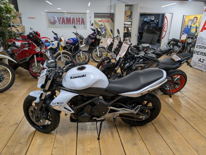 KAWASAKI ER-6 4