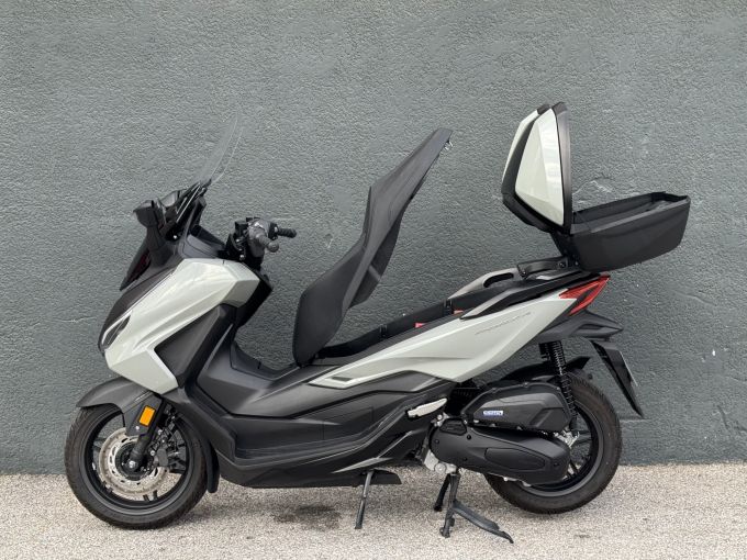 HONDA NSS FORZA 125 4