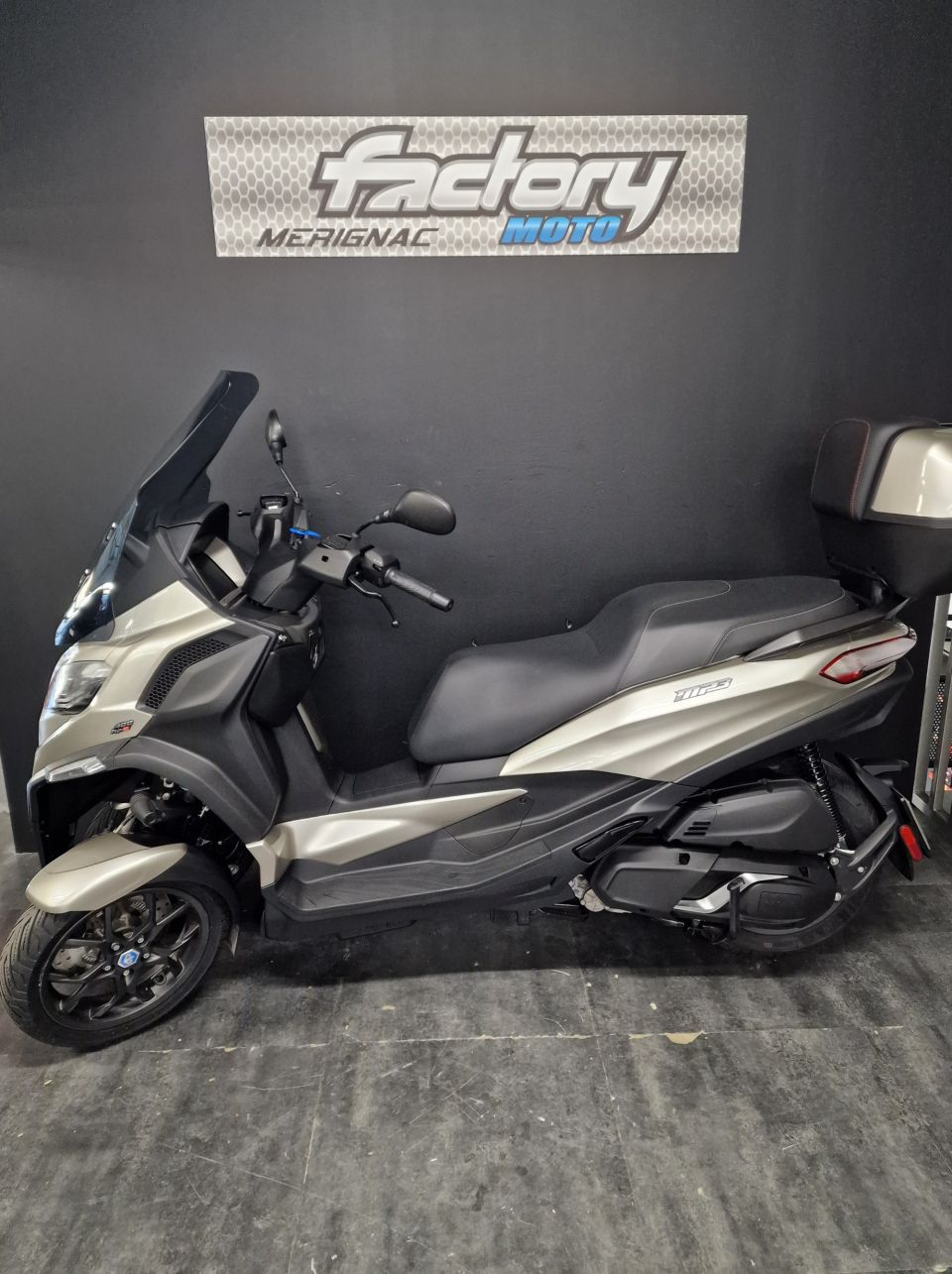 PIAGGIO MP3 400 RST SPORT 4
