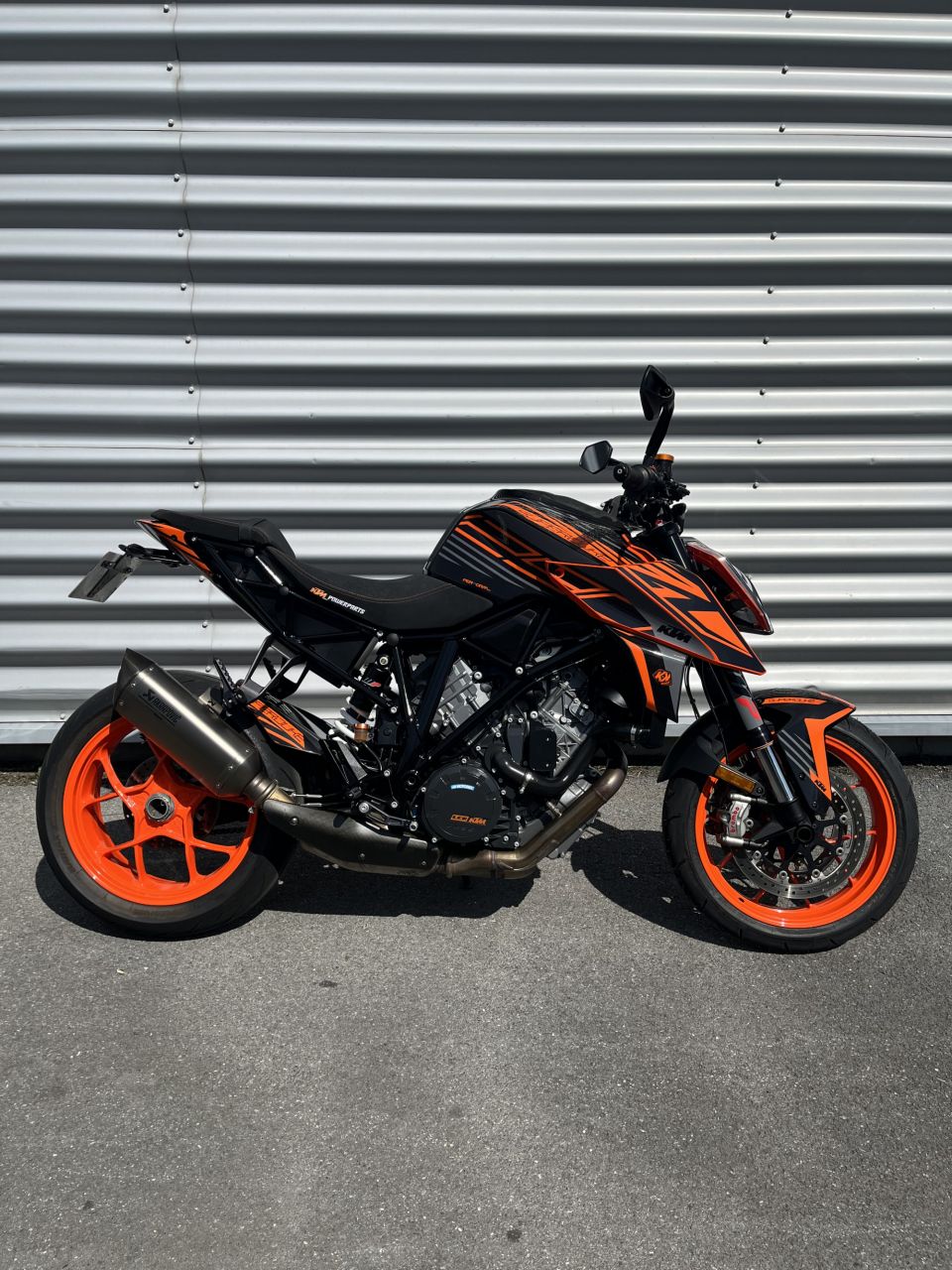 KTM 1290 SUPER DUKE R 4