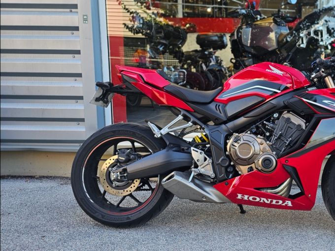 HONDA CBR 650 R (A2) 4