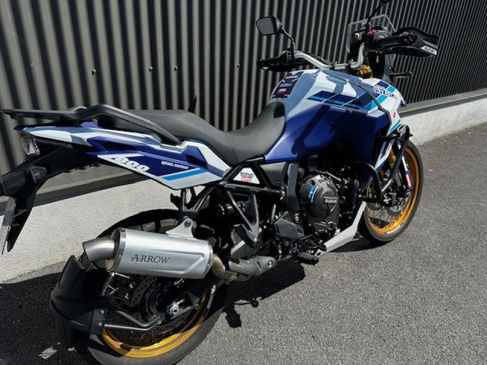 SUZUKI DL 800 V-Storm 4