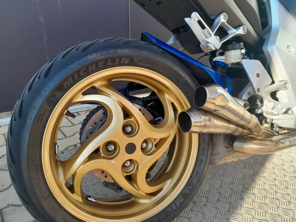 HONDA CB 1000 R ABS 4