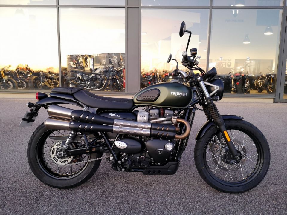 TRIUMPH STREET SCRAMBLER  900 4