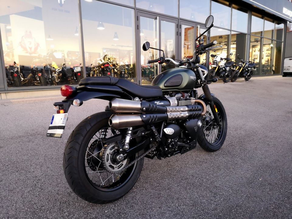 TRIUMPH STREET SCRAMBLER  900 4