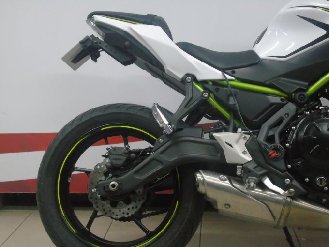 KAWASAKI Z 650 ABS 4