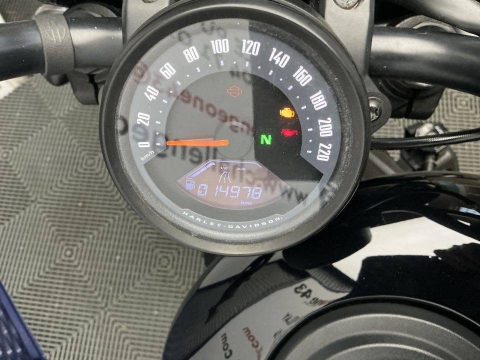 HARLEY-DAVIDSON SPORTSTER Nightster 975 RH 4