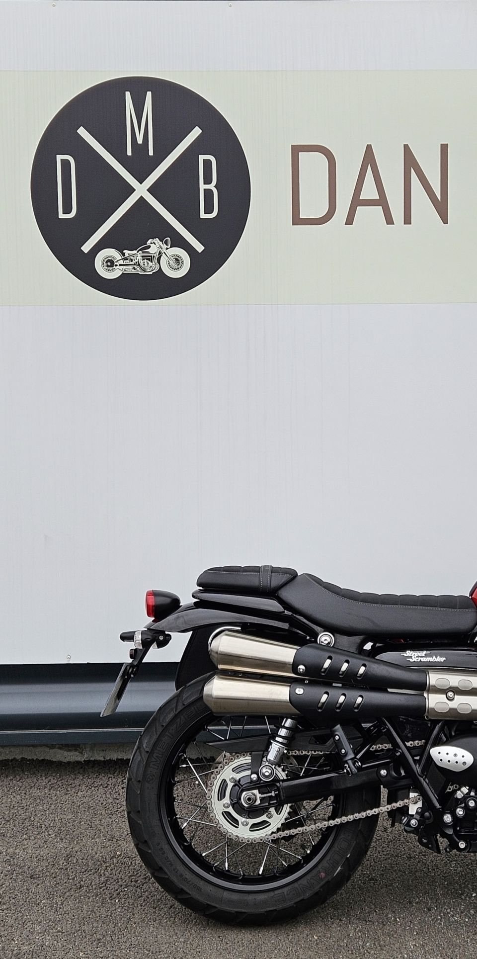 TRIUMPH STREET SCRAMBLER  900 4