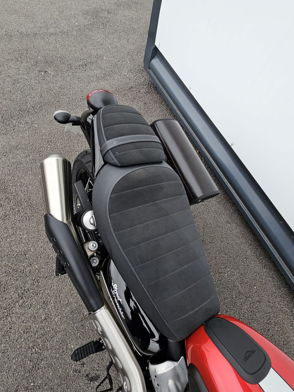 TRIUMPH STREET SCRAMBLER  900 4