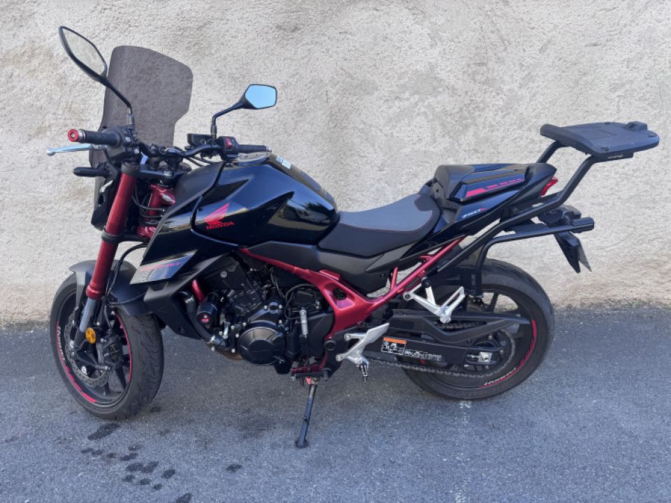 HONDA CB 750 HORNET 4