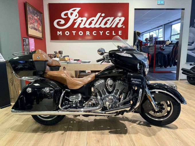 INDIAN ROADMASTER 1800 4