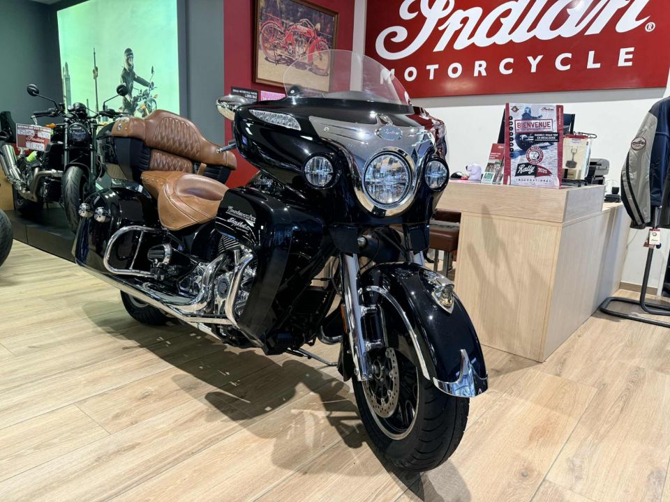 INDIAN ROADMASTER 1800 4