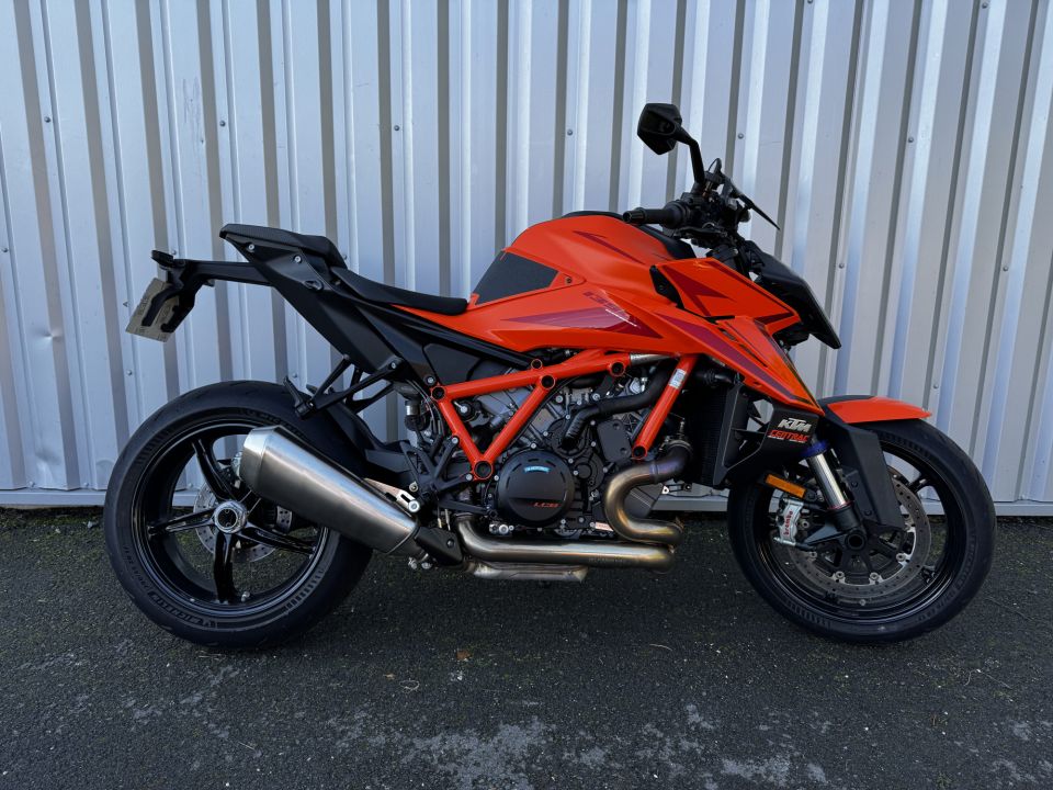 KTM 1390 SUPER DUKE R EVO 4