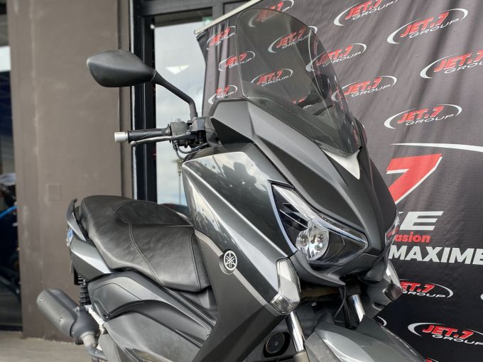 YAMAHA X-MAX 125 4