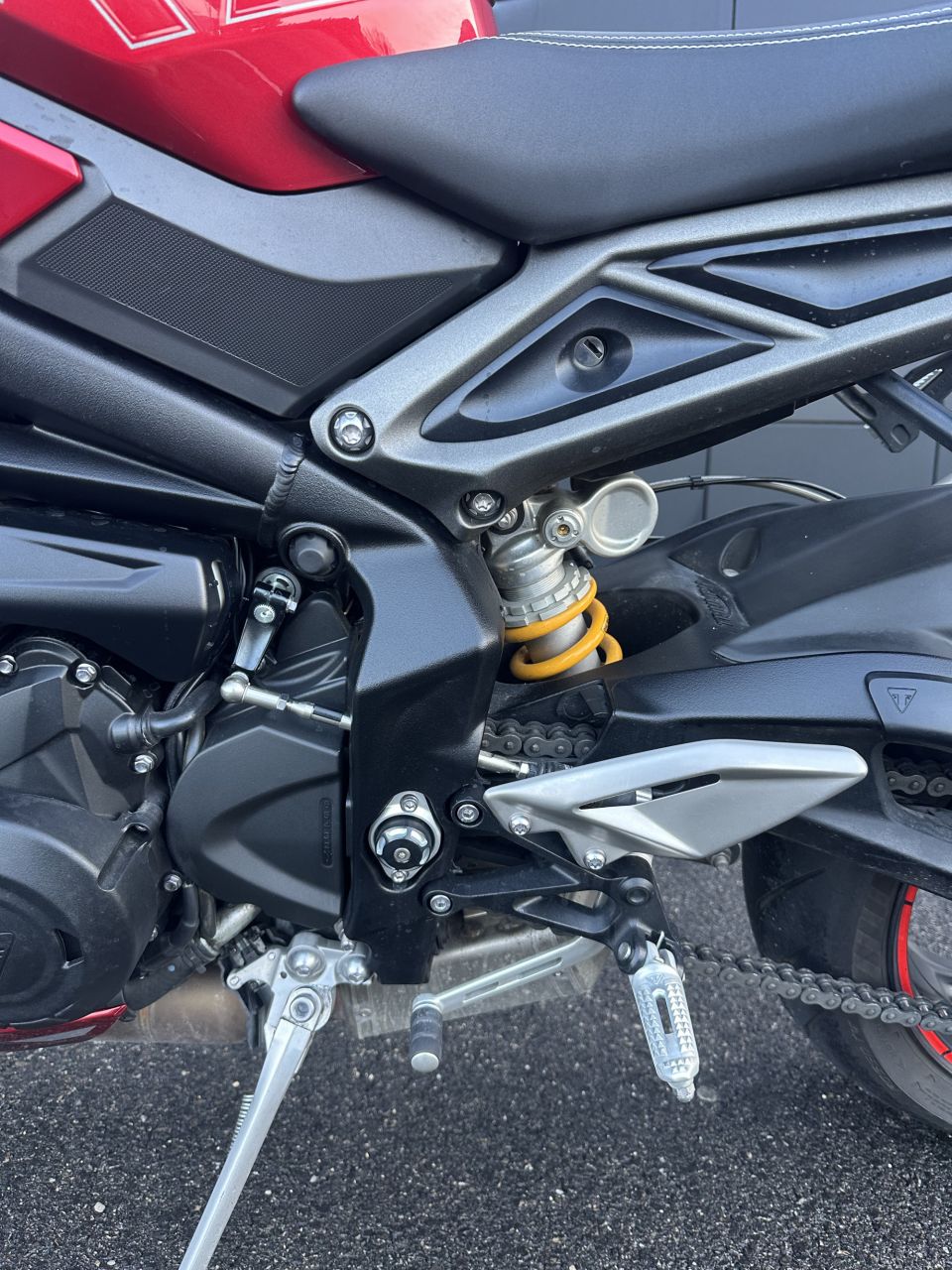 TRIUMPH STREET TRIPLE 765 RS 4