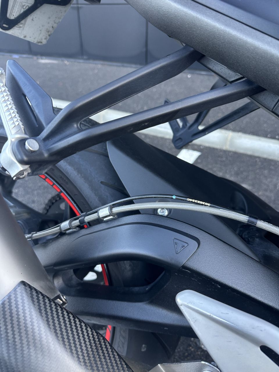 TRIUMPH STREET TRIPLE 765 RS 4