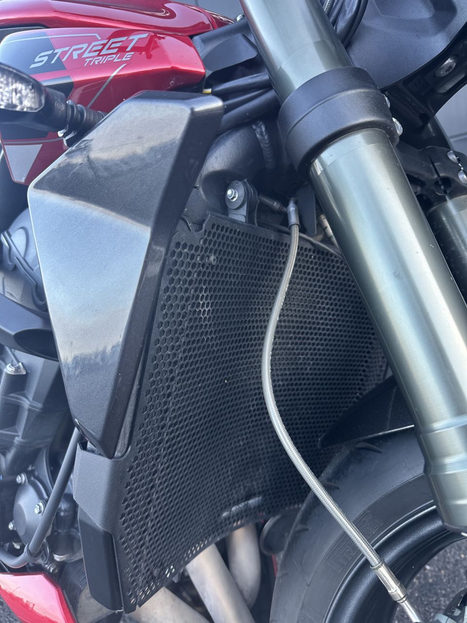 TRIUMPH STREET TRIPLE 765 RS 4