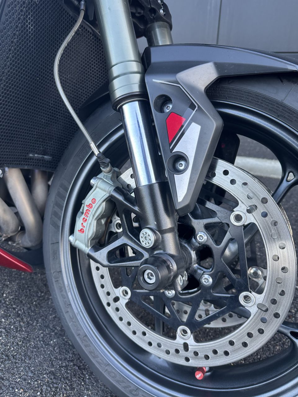 TRIUMPH STREET TRIPLE 765 RS 4