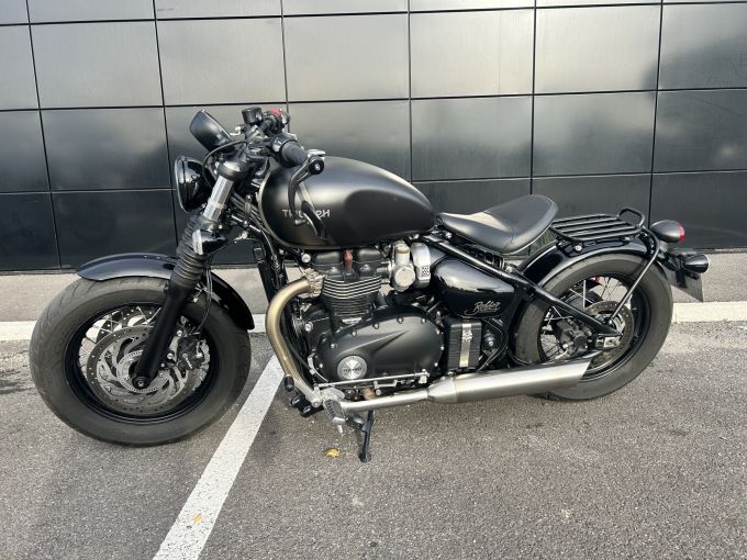 TRIUMPH Bonneville Bobber 1200 4