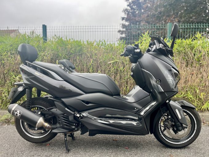 YAMAHA X-MAX 125 4