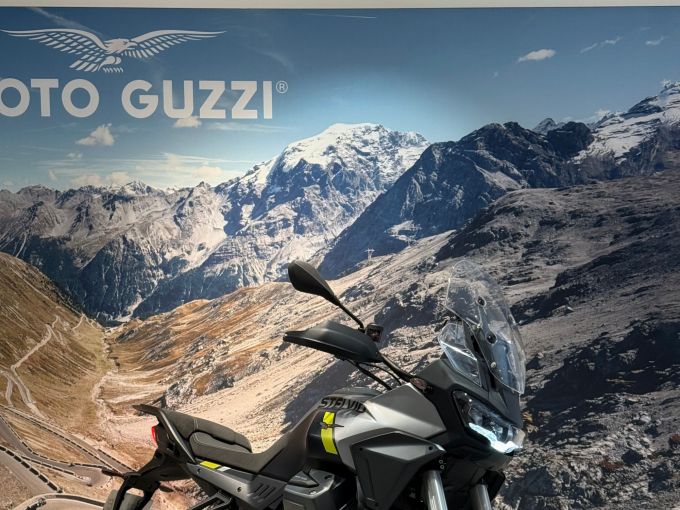 MOTO GUZZI STELVIO 4