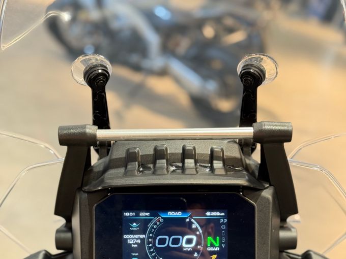 MOTO GUZZI STELVIO 4