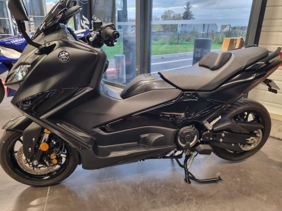 YAMAHA XP T-MAX 560 TECH MAX 4